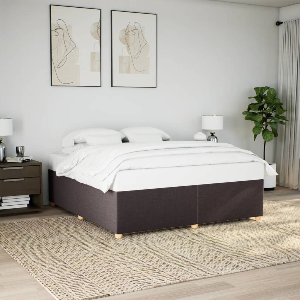 Bedframe zonder matras stof donkerbruin 200x200 cm – afbeelding 1