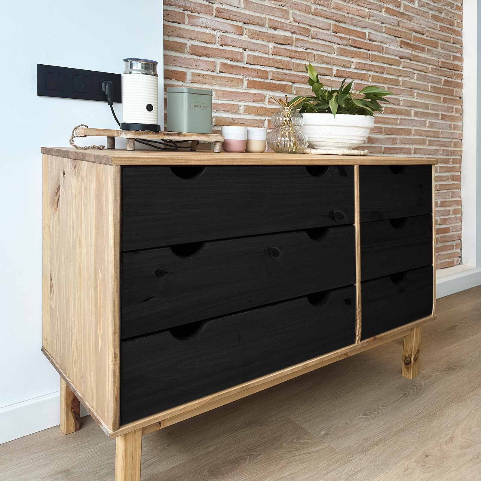 Ladenkast OTTA Zwart 111 x 43 x 73,5 cm Massief grenenhout – afbeelding 1