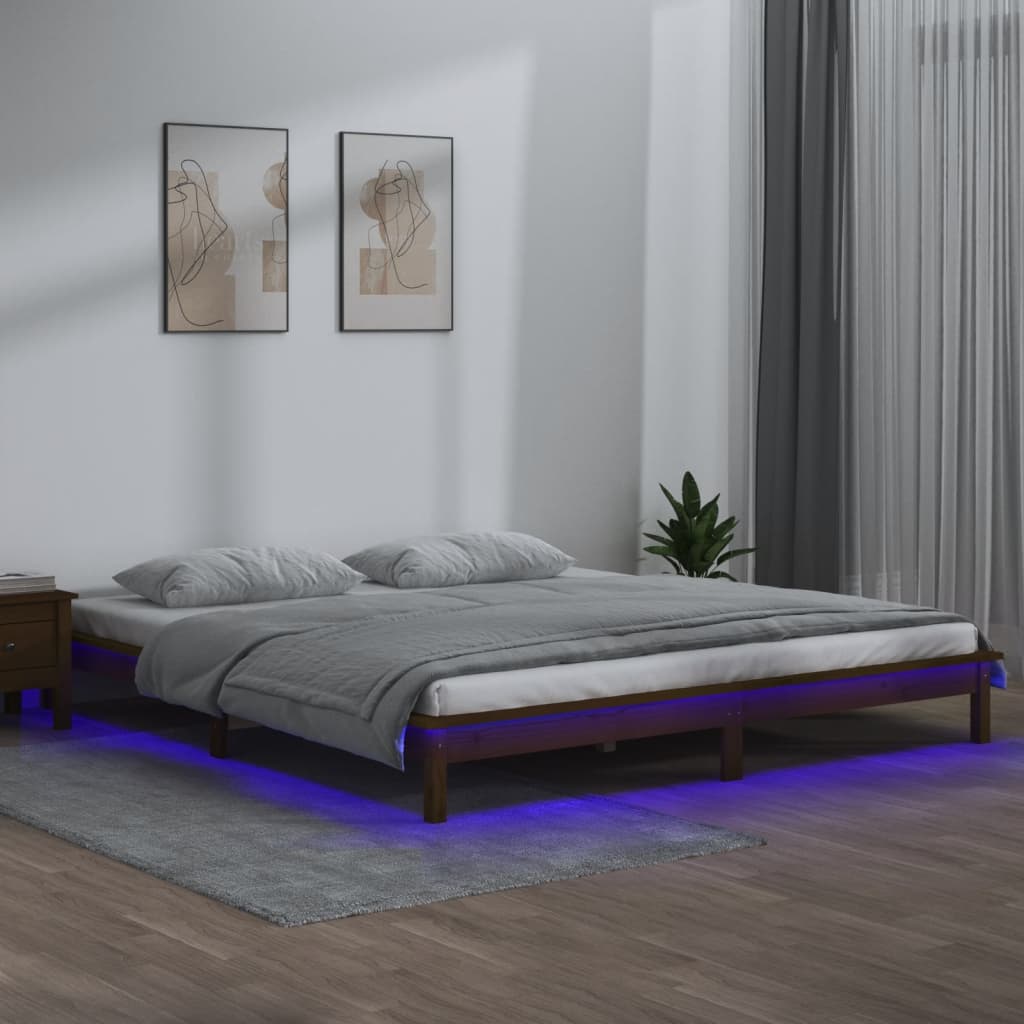 Bedframe LED massief hout honingbruin 200x200 cm – afbeelding 1